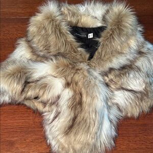 Gorgeous Faux Fur Cape in Brown and Cream